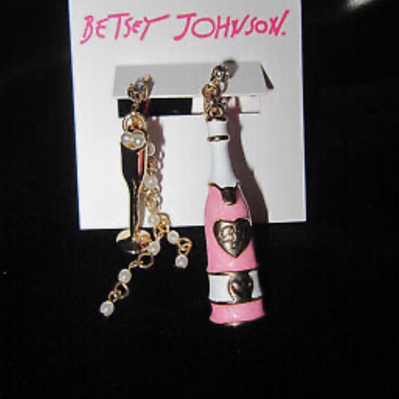 New Betsey Johnson Champagne Mismatch Linear Earrings - Picture 4 of 9
